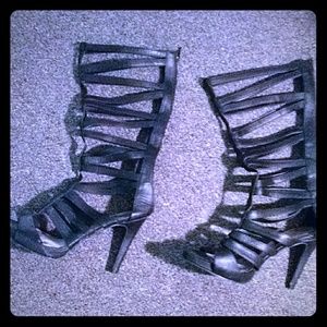 Gladiator heeled boot